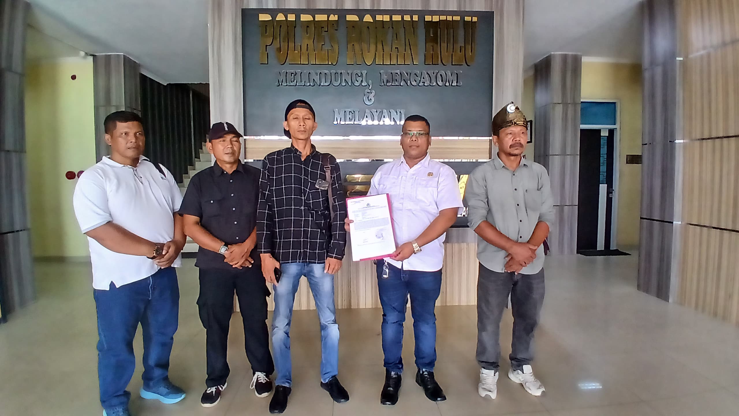 Kebebasan Pers Kembali Dipersoalkan, Wartawan Teras Publik Laporkan Dugaan Penghalangan Jurnalistik ke Polres Rohul